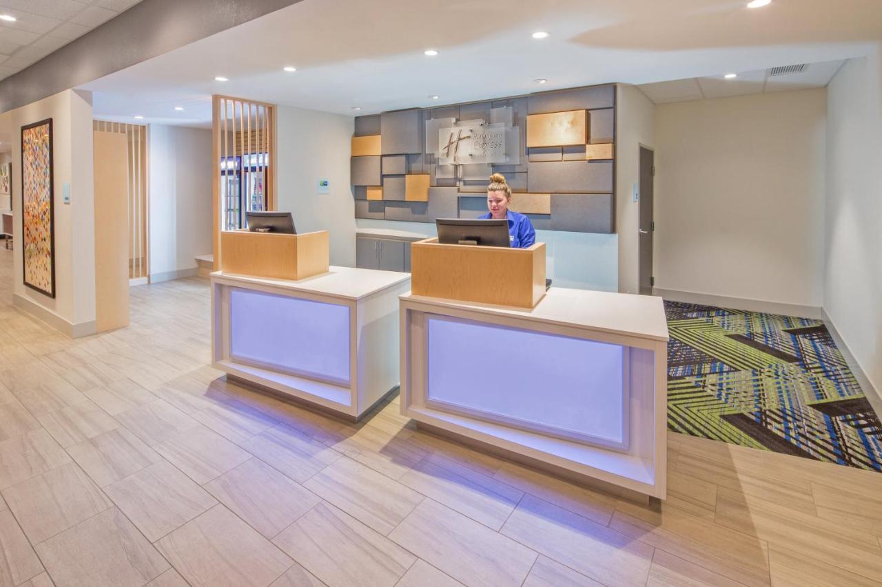 Holiday Inn Express & Suites - Indianapolis Nw - Zionsville By Ihg Whitestown Exterior photo